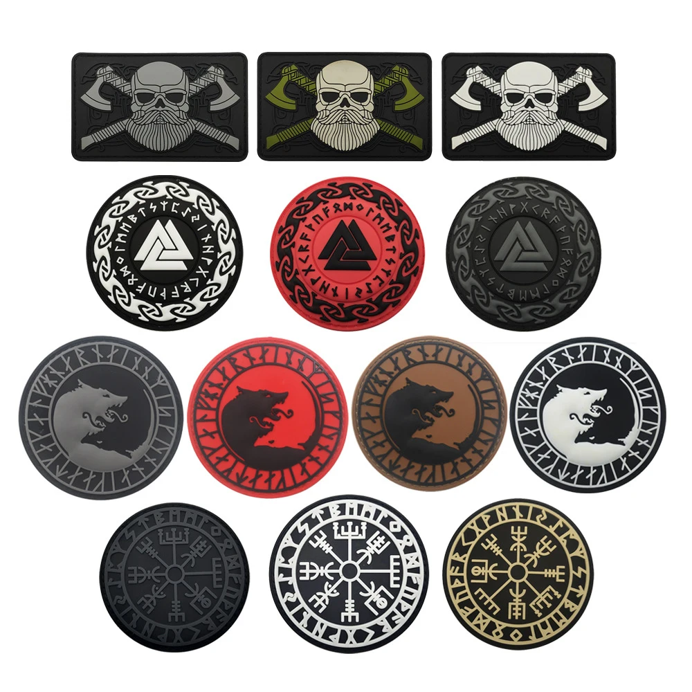 Parche vikingo bordado con lobo y brújula – Odin We Trust