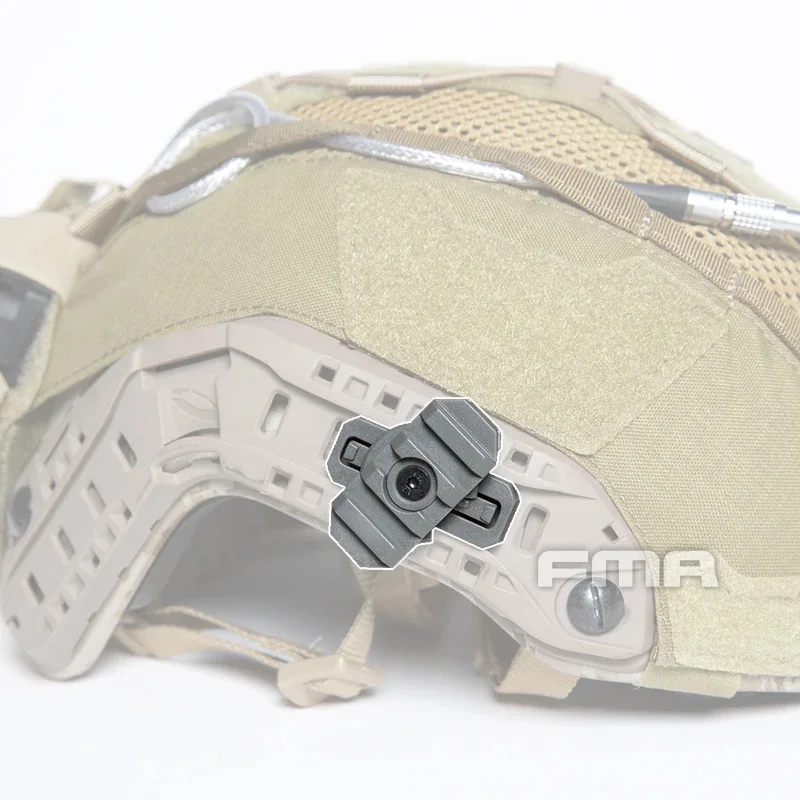 FMA ACR Casco táctico con soporte giratorio para linterna - imagen 5
