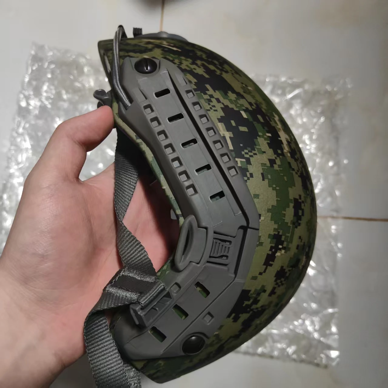 FMA FAST Casco táctico corte alto grueso airsoft y paintball - imagen 4