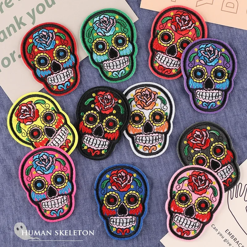 Parche bordado calavera mexicana – Diseño termoadhesivo punk para ropa - imagen 4