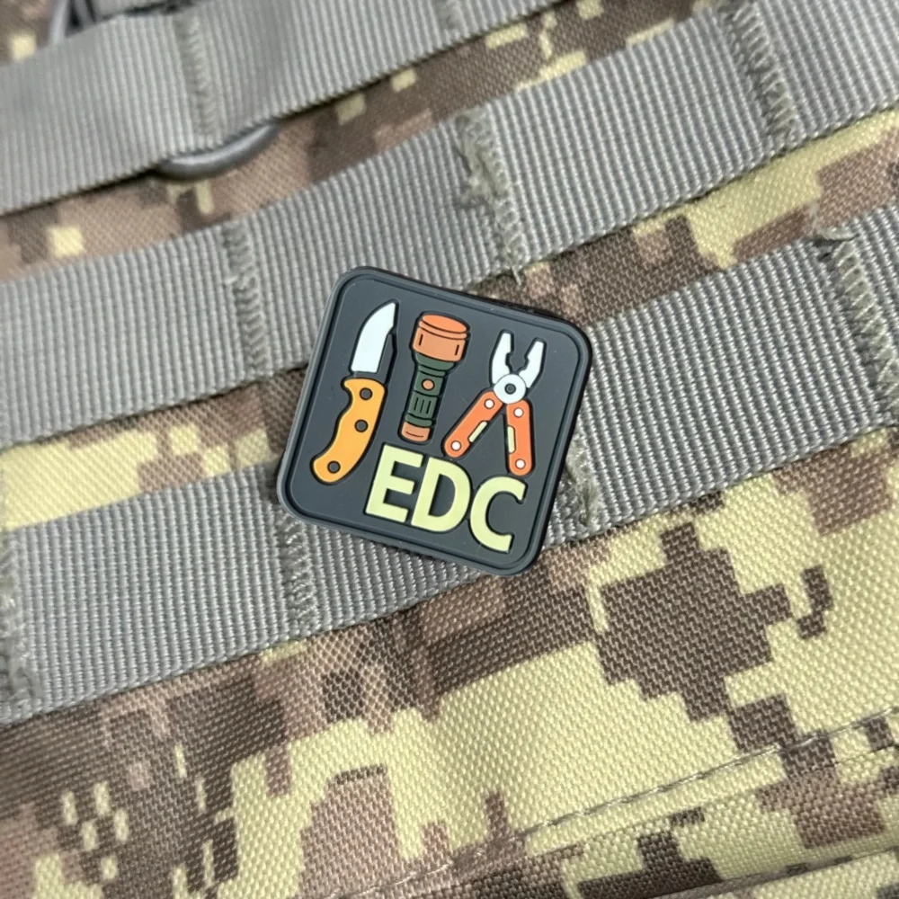 Parche táctico EDC insignia de moral PVC con velcro para ropa - imagen 4