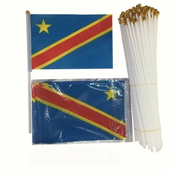 Bandera de la República Democrática del Congo ondulada ondeante a mano
