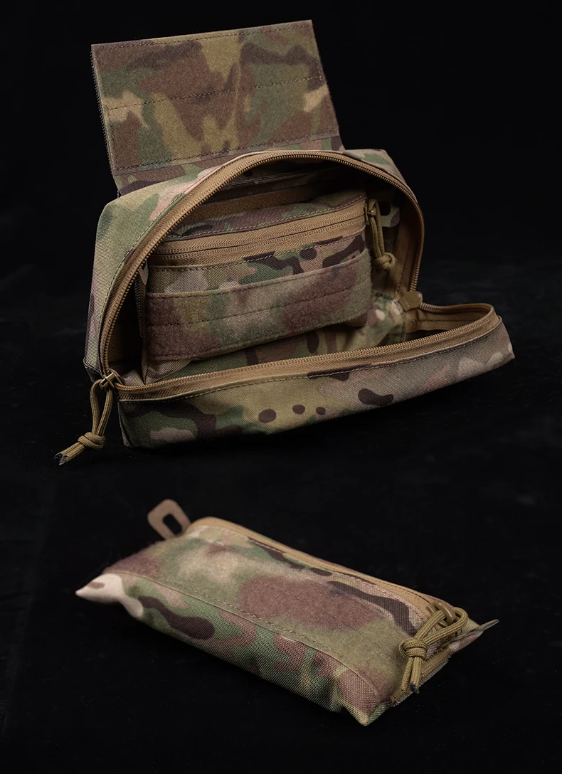 Bolsa táctica Molle en contexto de uso exterior