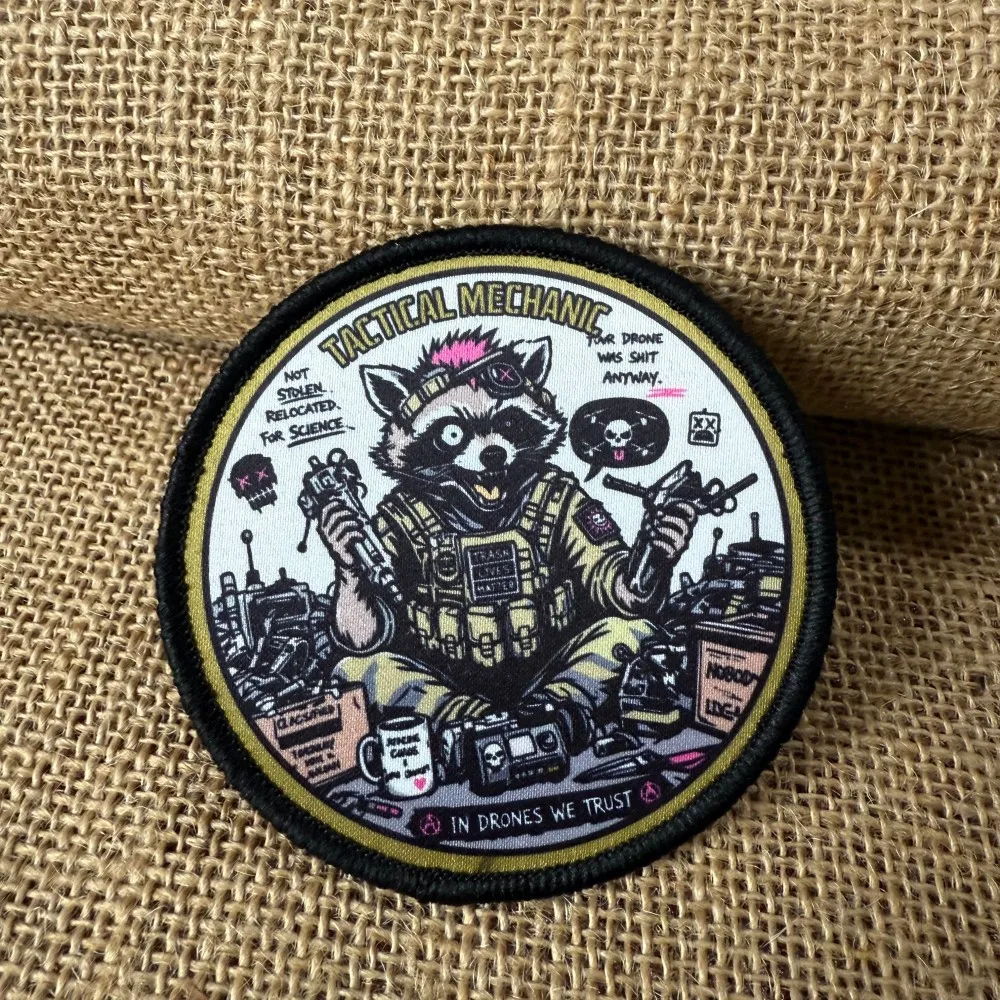 Parche táctico raccoon con velcro gancho y bucle para ropa - imagen 2