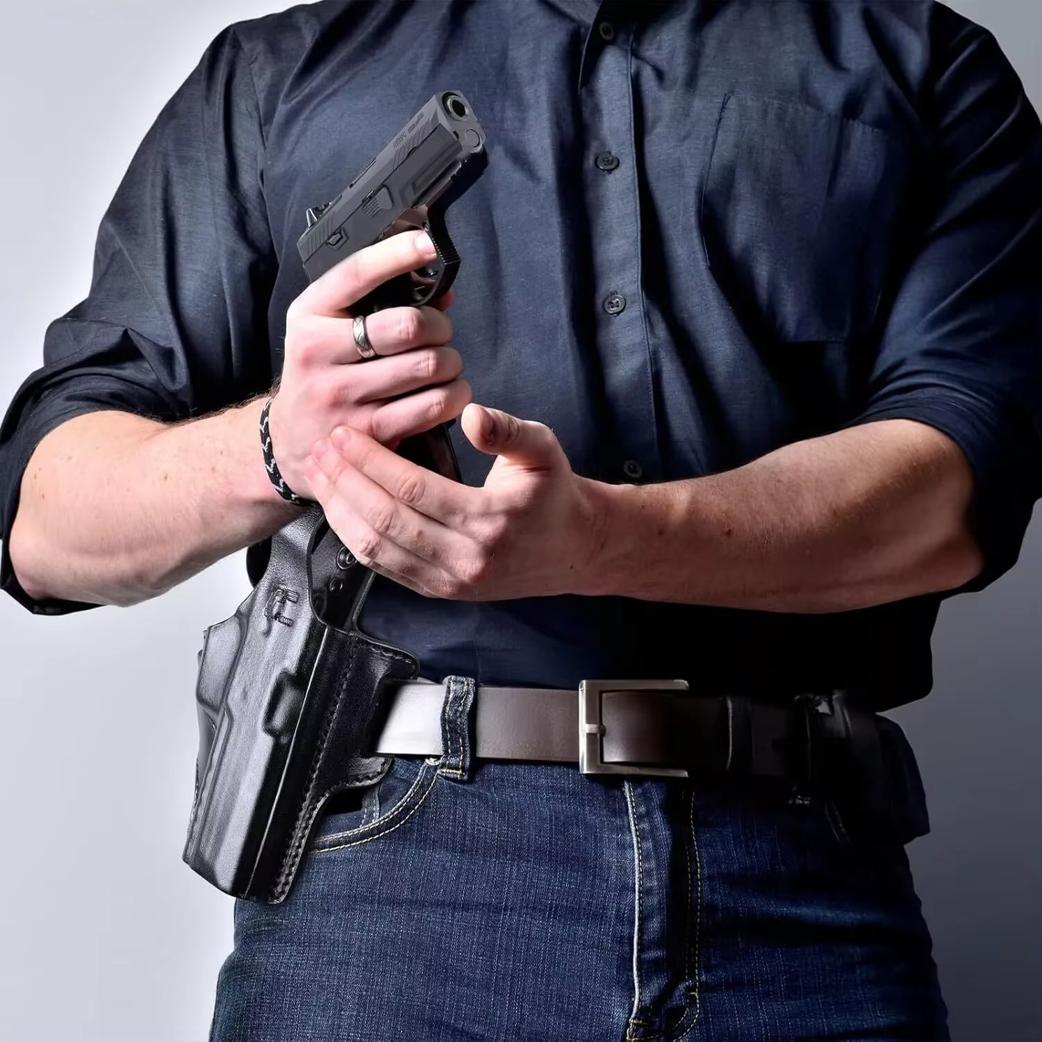 Funda pistola OWB Sig Sauer P Compact cuero diestro con palanca pulgar - imagen 3