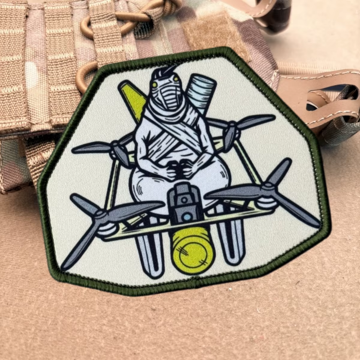 Parche táctico Operador en espera UAV con velcro y adhesivo - imagen 5