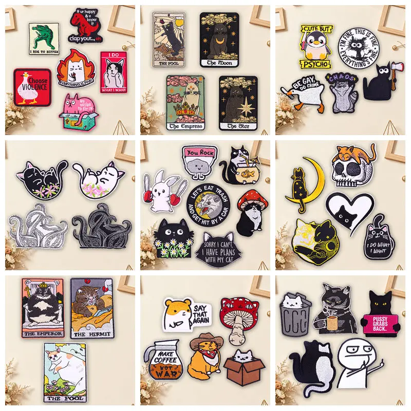 Parches termoadhesivos gato místico blanco y negro con tarot
