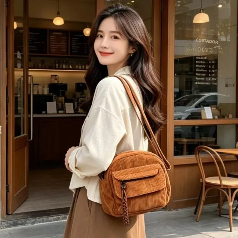 Bolso bandolera outdoor de corduroy – estilo escolar mujer