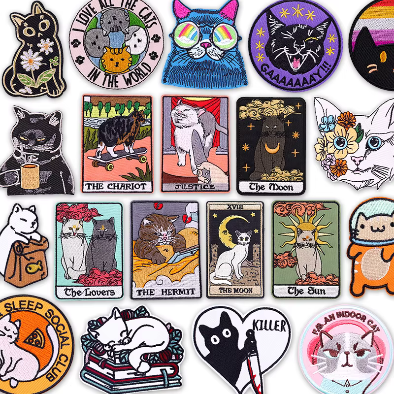Parche termoadhesivo bordado gatos tarot kawaii para coser o planchar - imagen 4