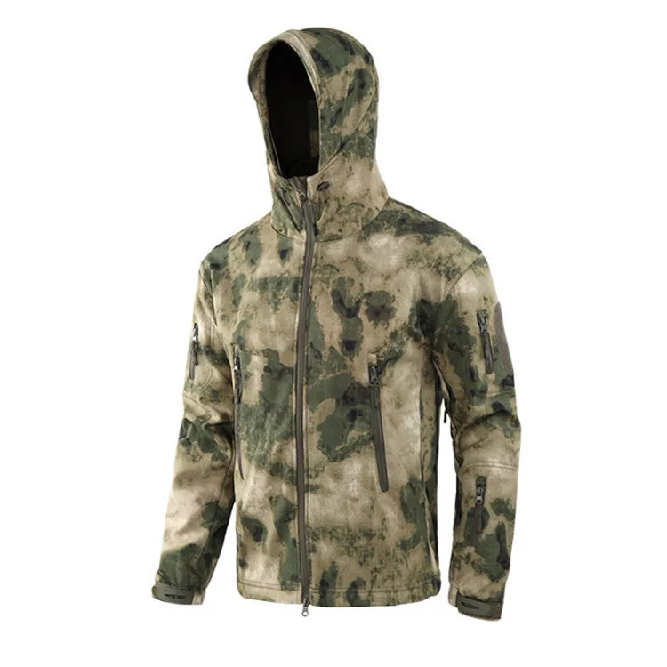 Vista frontal de la chaqueta mostrando el forro polar y el acabado softshell