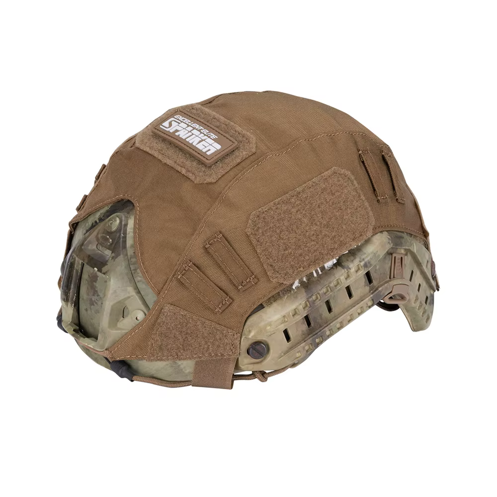 Funda puesta en casco