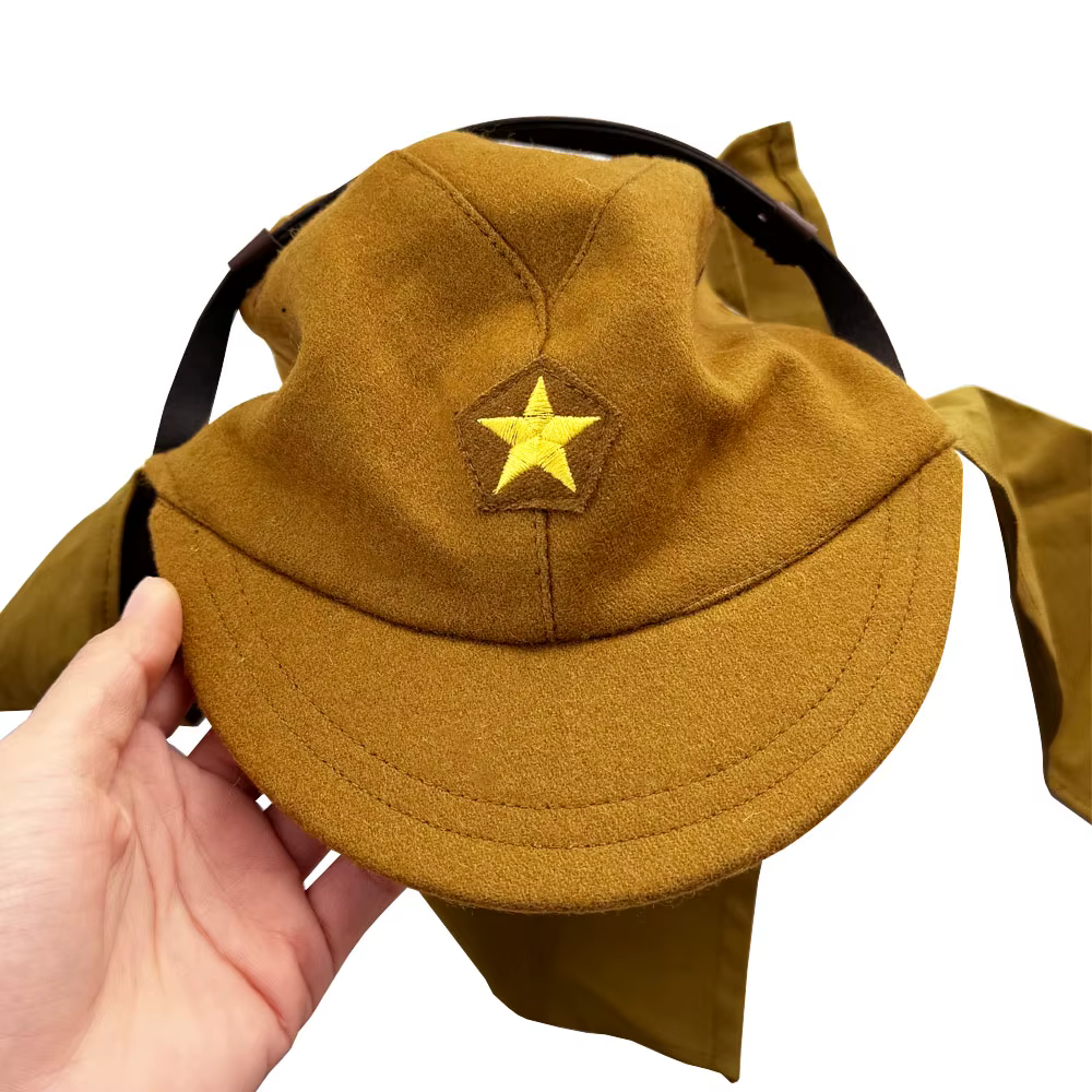 Gorro militar vintage de cuatro pétalos