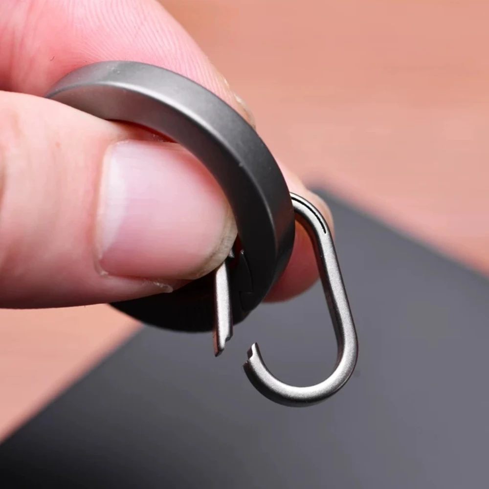 Anilla de conexión oval de titanio con gancho para llaves exterior - imagen 5