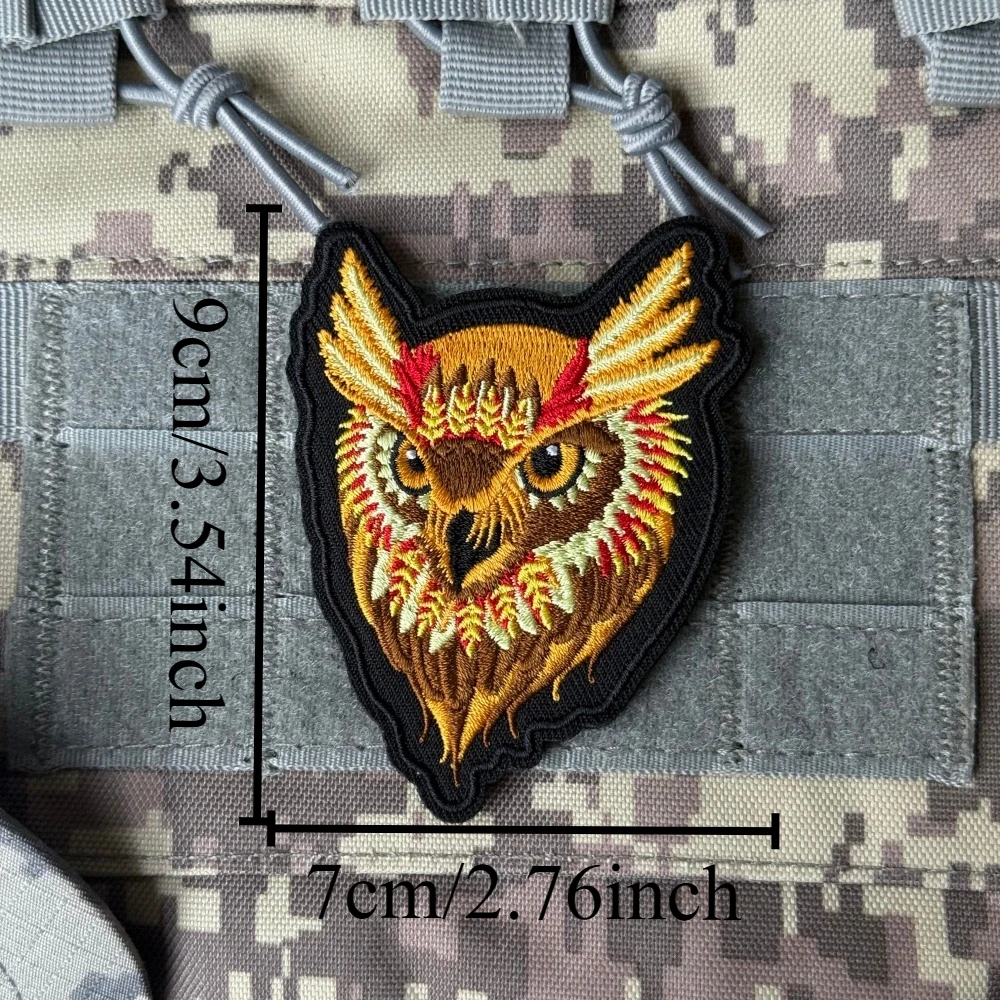 Parche táctico bordado búho dorado con gancho y bucle para mochila - imagen 4
