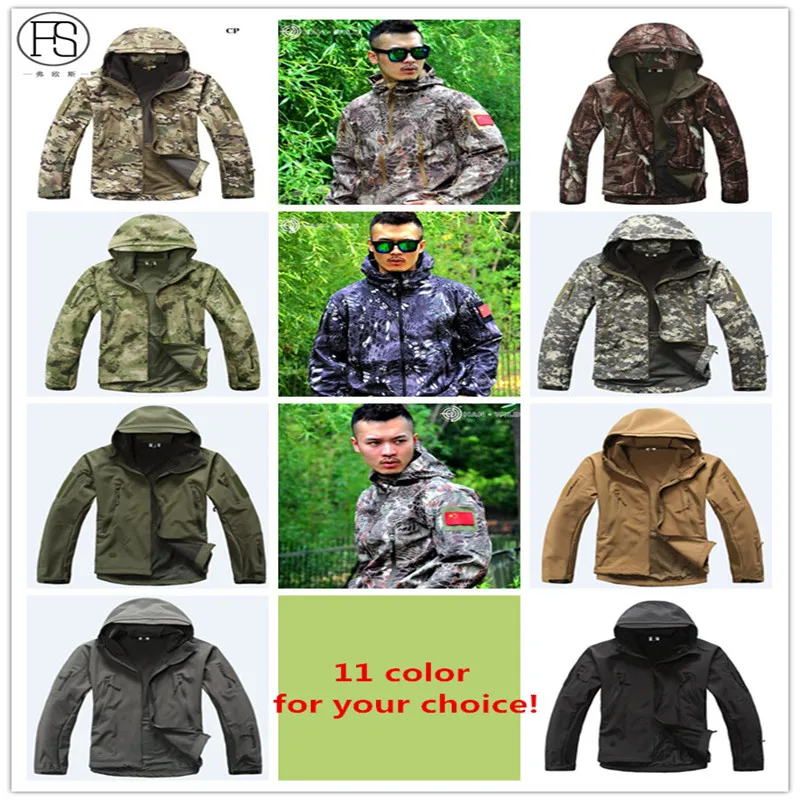 Chaqueta softshell táctica frontal en negro con capucha y cremallera central