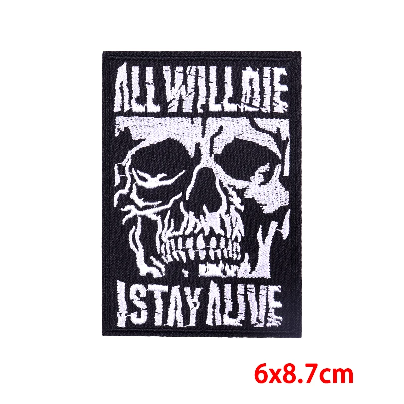 Parche termoadhesivo calavera rockera – Cadena picos para chaqueta - imagen 4