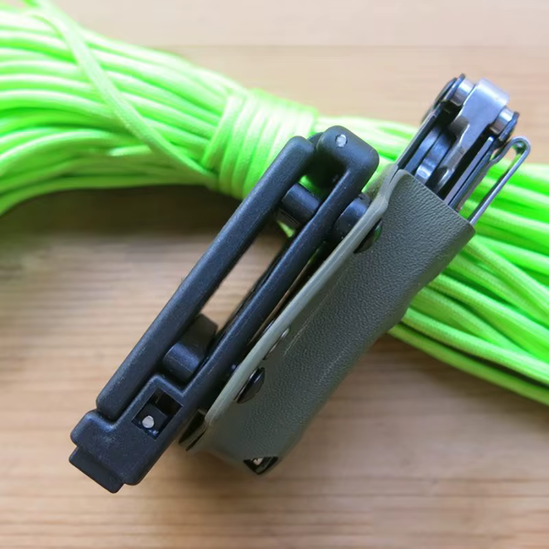 Funda KYDEX desierto con clip de cintura ajustado