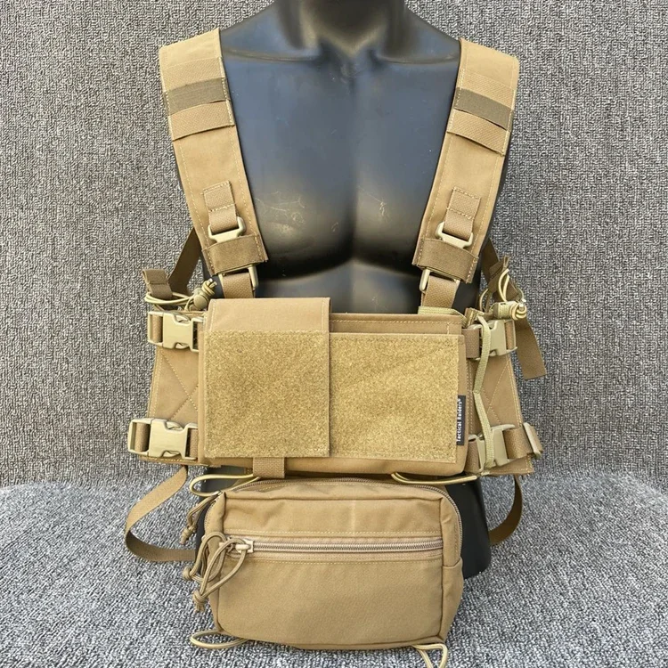 Conjunto táctico en uso y acabados