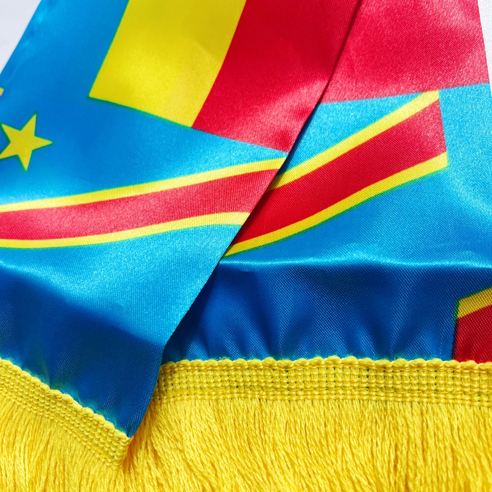 Bufanda satén doble cara estampada con borlas Selección Congo - imagen 3