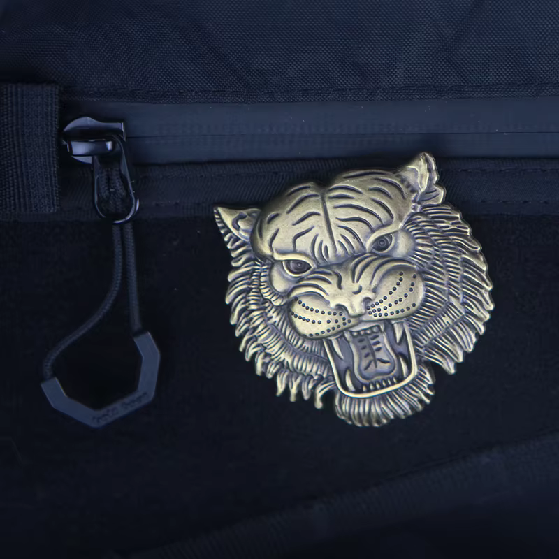 Parche táctico 3D metálico cabeza de tigre para chaleco - imagen 2