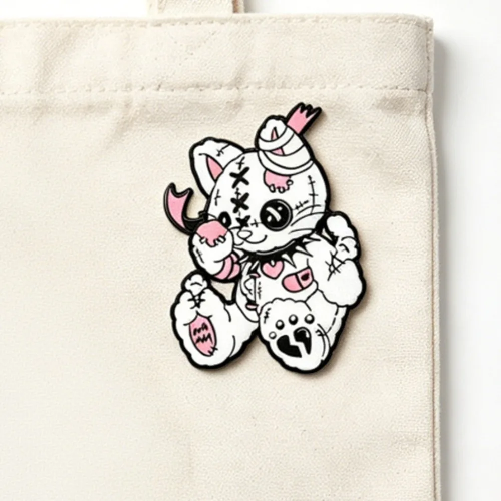 Insignia esmaltada gótica animal de terror para chaquetas y bolsos - imagen 2