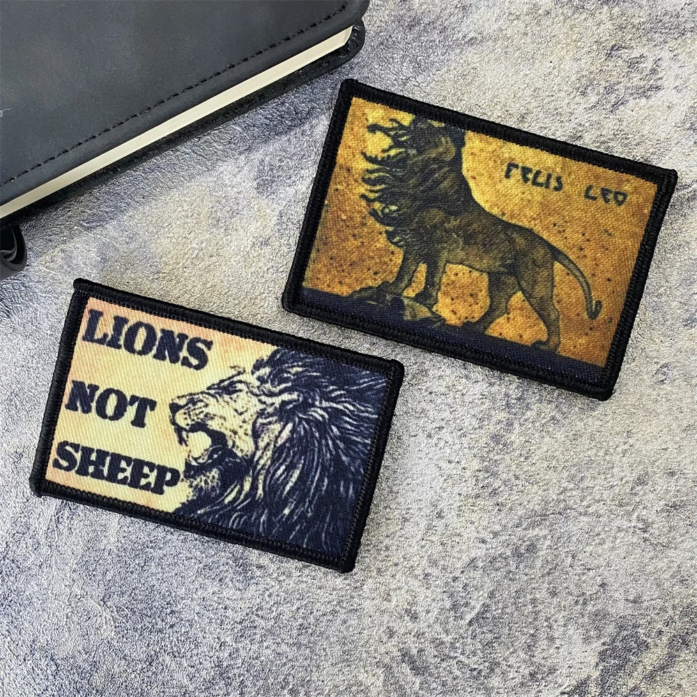 Parche táctico bordado león Aslan con velcro para brazalete mochila - imagen 5