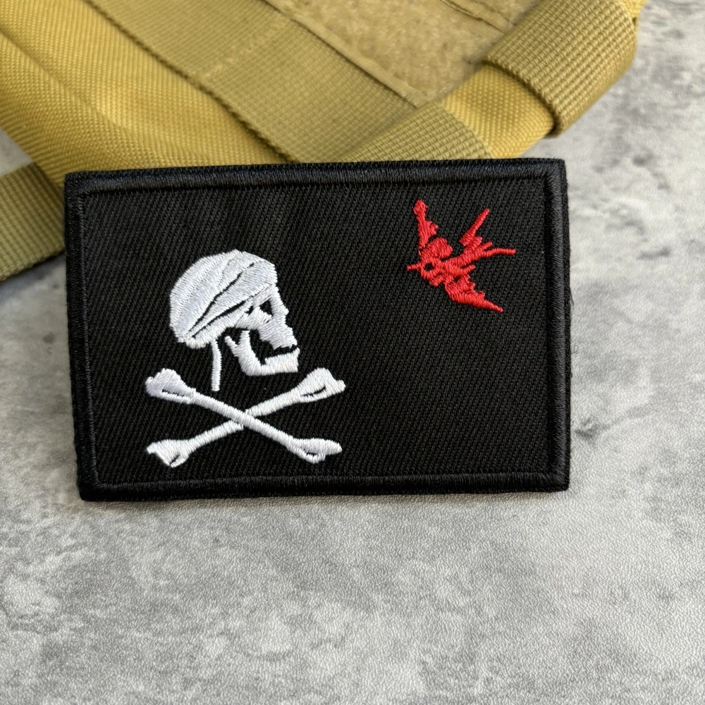 Parche táctico bordado capitán Jack Sparrow – Gancho y bucle moral - imagen 4