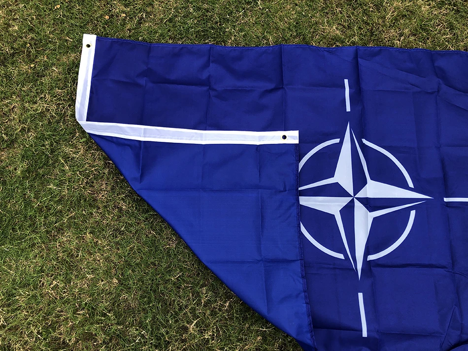 SKY BANDE Bandera OTAN de poliéster doble cara para exterior - imagen 2
