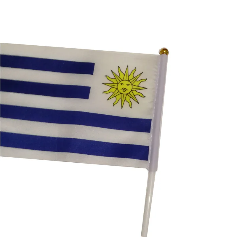Bandera de Uruguay ondulada a mano para exterior - imagen 4
