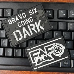 Bravo Six parche táctico 3D PVC moral Going Dark FAFO con velcro