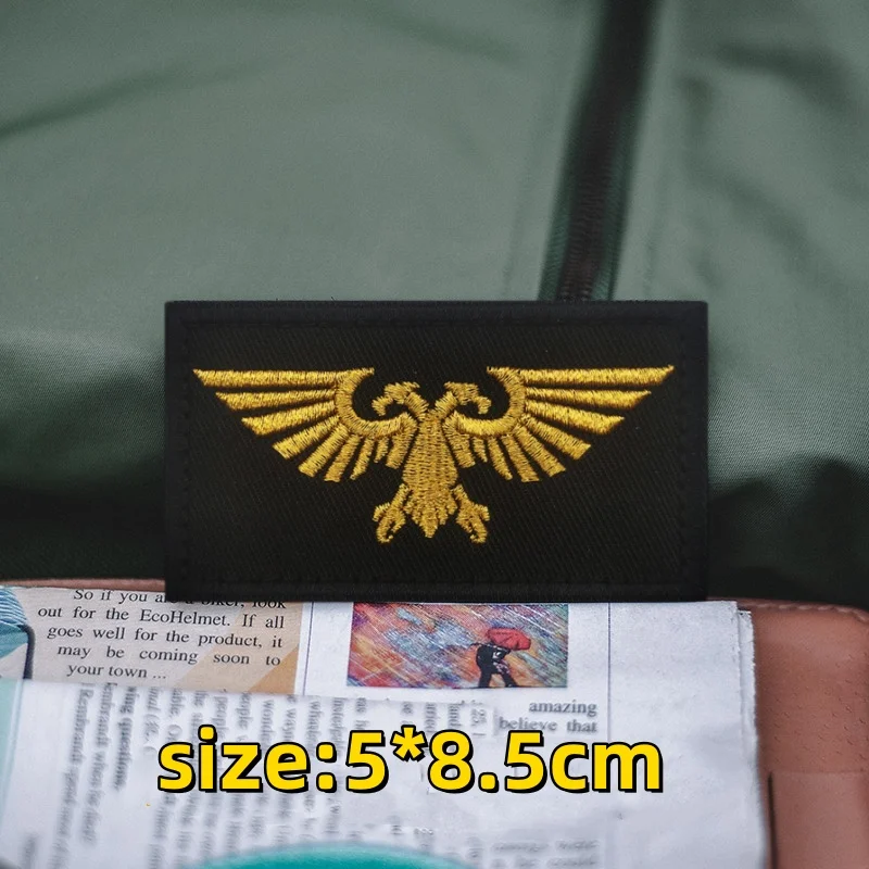 Insignia Top Gun Area 7 en primer plano