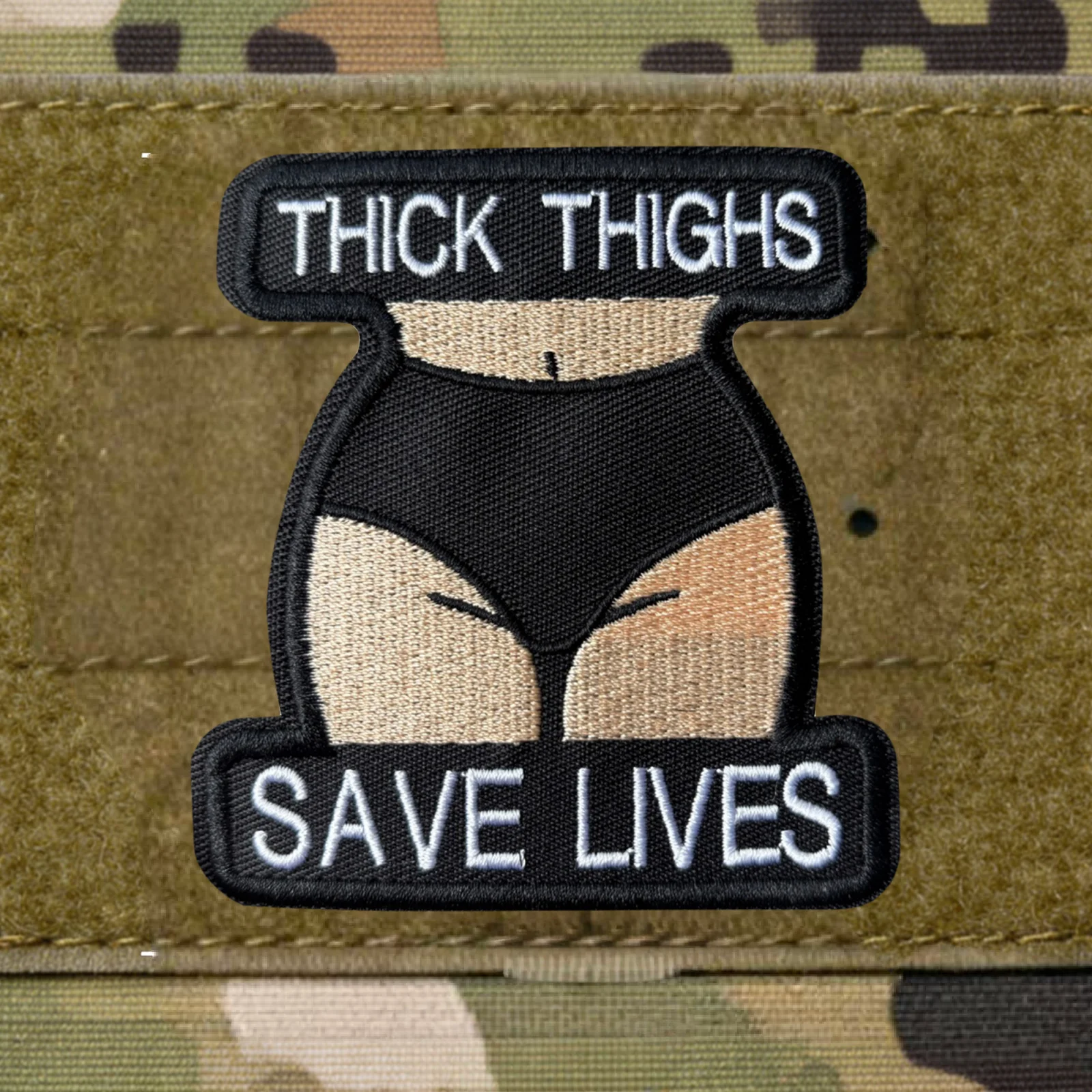 Parche táctico bordado Thick Thighs Save Lives – Insignia gancho-bucle - imagen 5