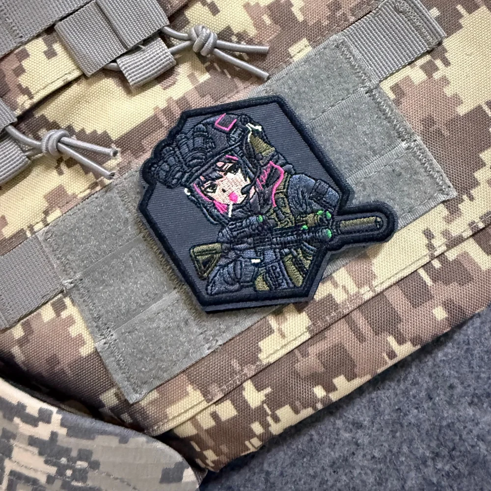 Parche táctico chica visión nocturna – velcro para casco y mochila - imagen 3