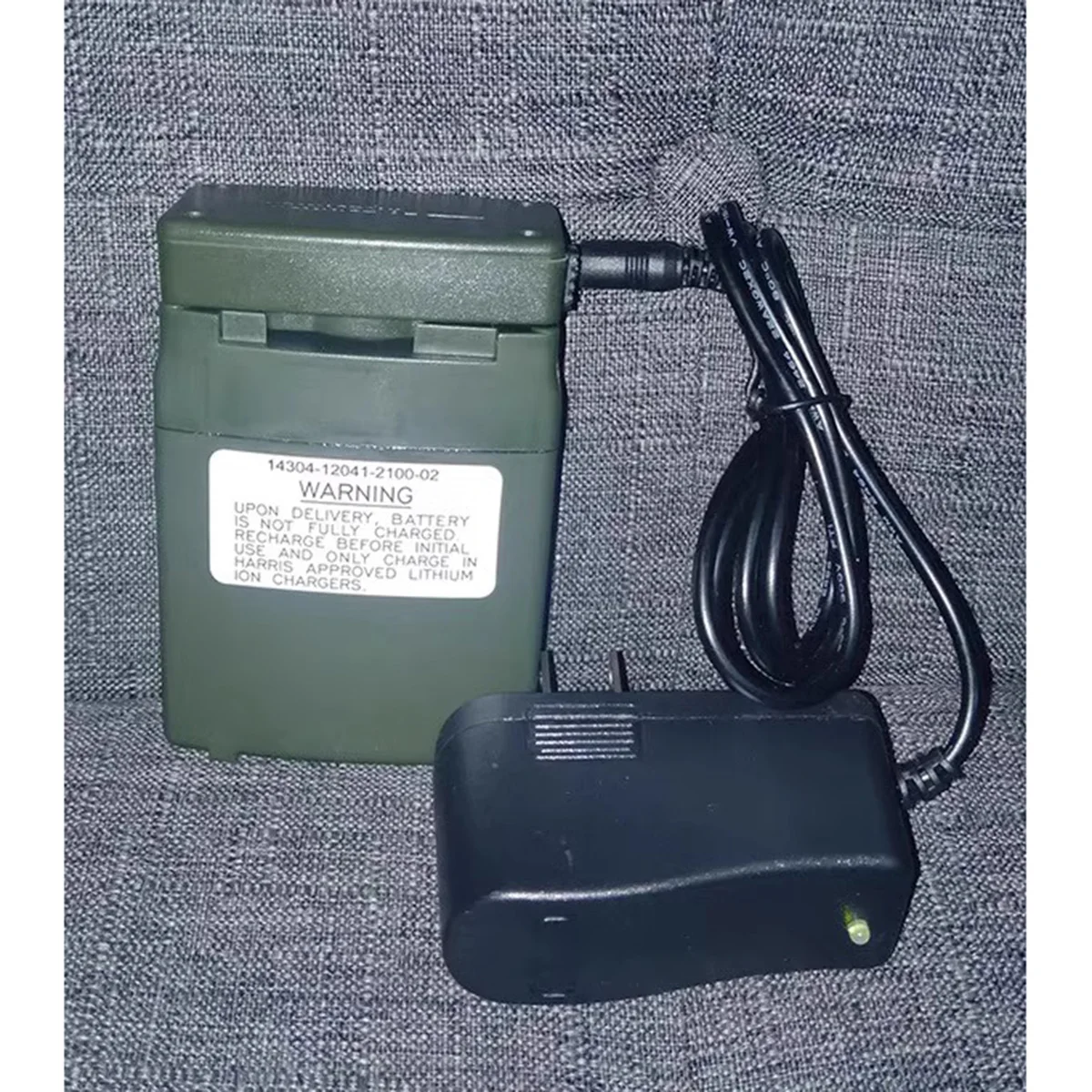 Cargador batería TRI PRC-152 UV para walkie talkie táctico - imagen 2
