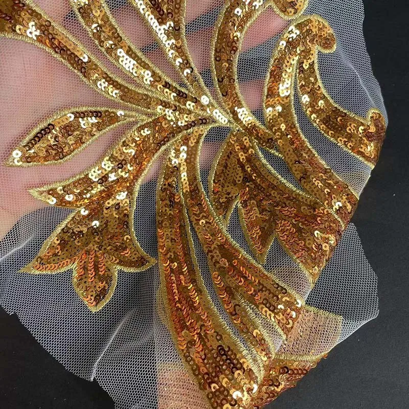 Parche floral 3D con lentejuelas multicromático – Aplicación bordada - imagen 3