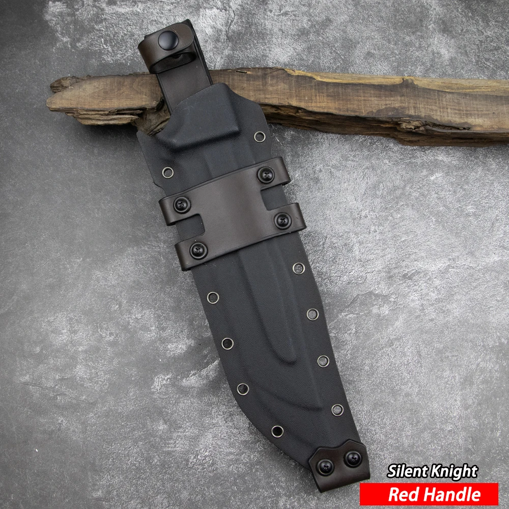 Detalle de cuchillo con funda Kydex