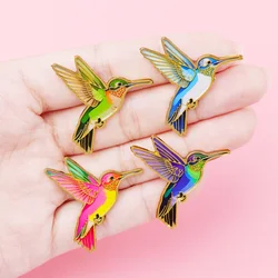Pin de solapa colibrí esmaltado – broche de metal para mochila