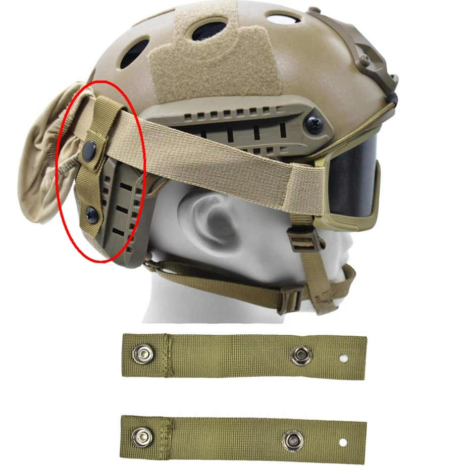 Correa negra colocada en casco MICH