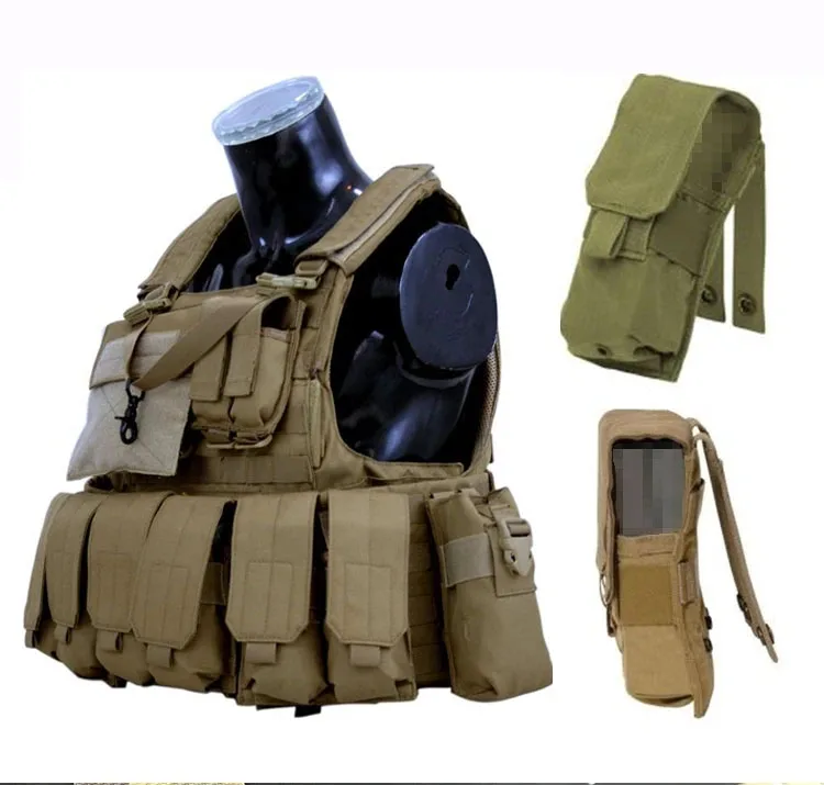 Bolsa táctica M4 Molle vista frontal con sistema de enganche