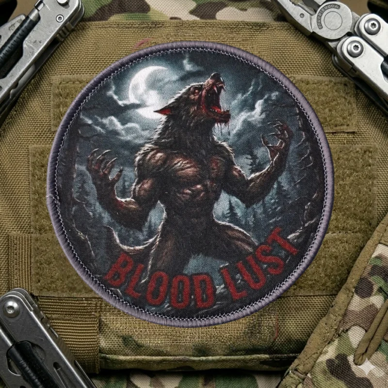 BLOOD LUST parche táctico hombre lobo con velcro - imagen 5