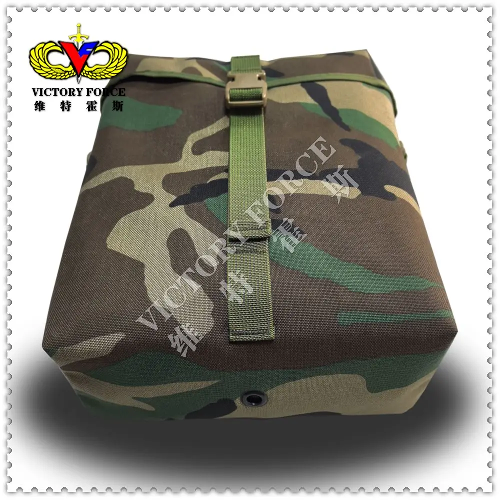 Paquete WOODLAND MOLLE2展示其内部隔层设计