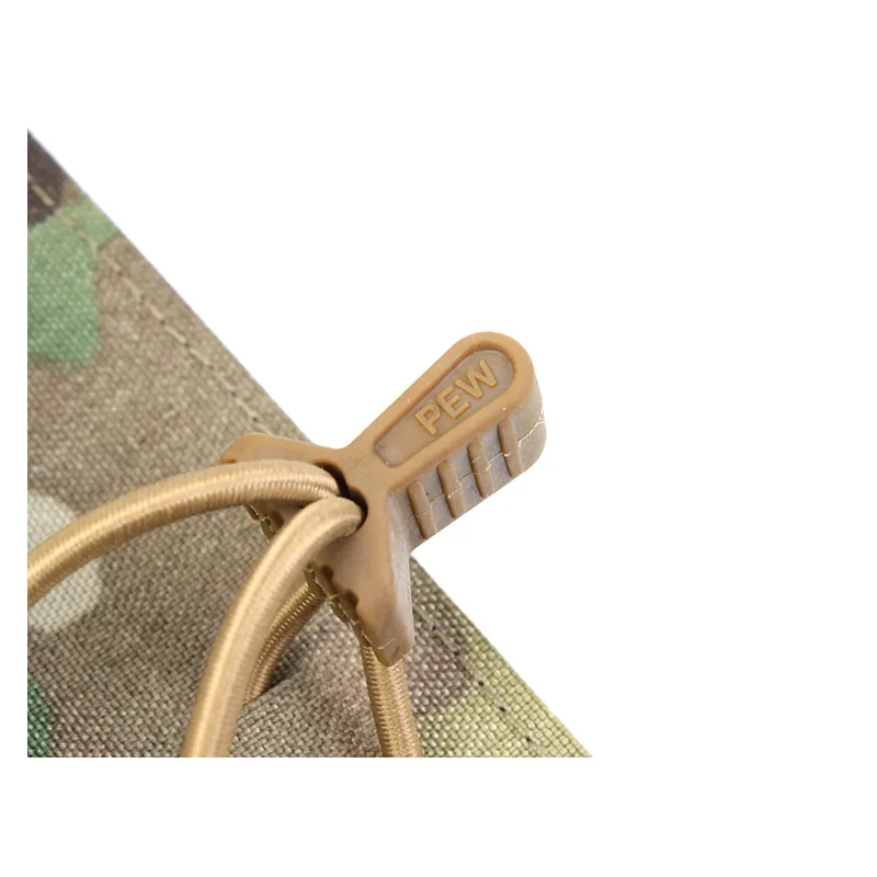 Detalle de organización en el pecho