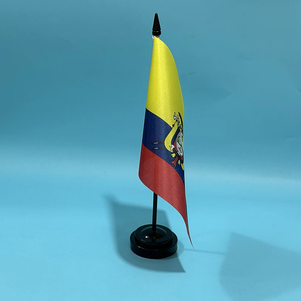 Bandera Ecuador poliéster para escritorio – Decorativa y ligera - imagen 4