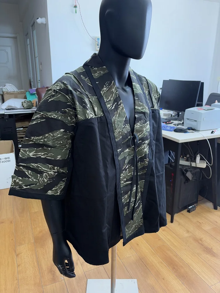 Camisa táctica bordada con diseño de armadura, entretiempo - imagen 3