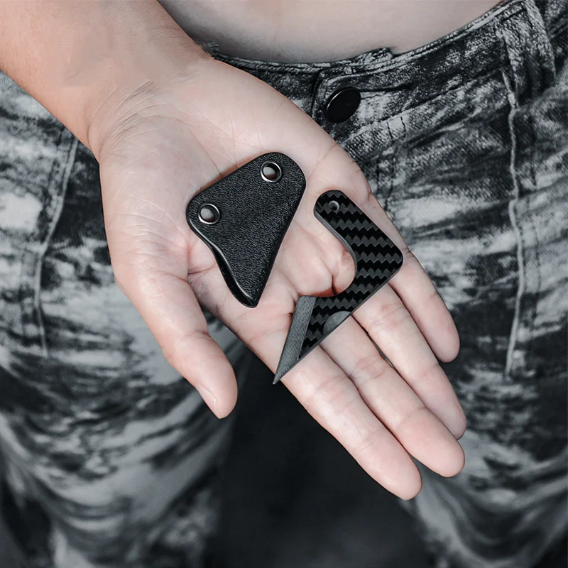 Cuchillo táctico EDC fibra de carbono CNC Sharp Angle con funda - imagen 3
