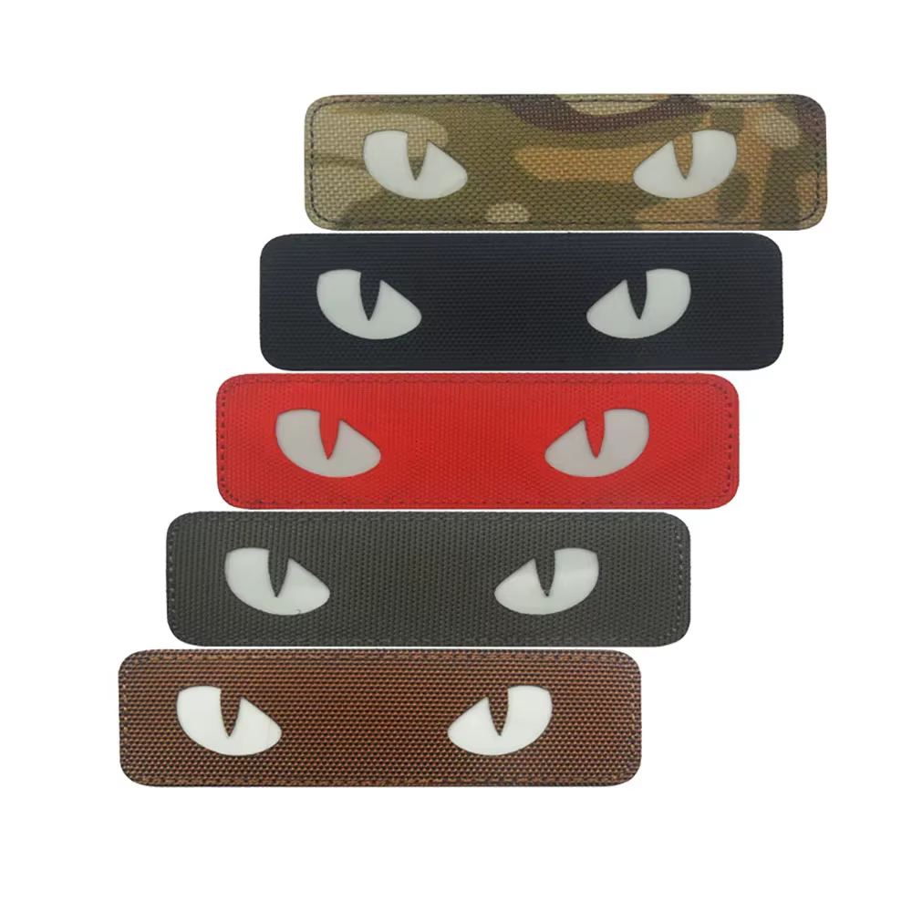 Parche reflectante ojos de gato – Compatible MOLLE y casco - imagen 2