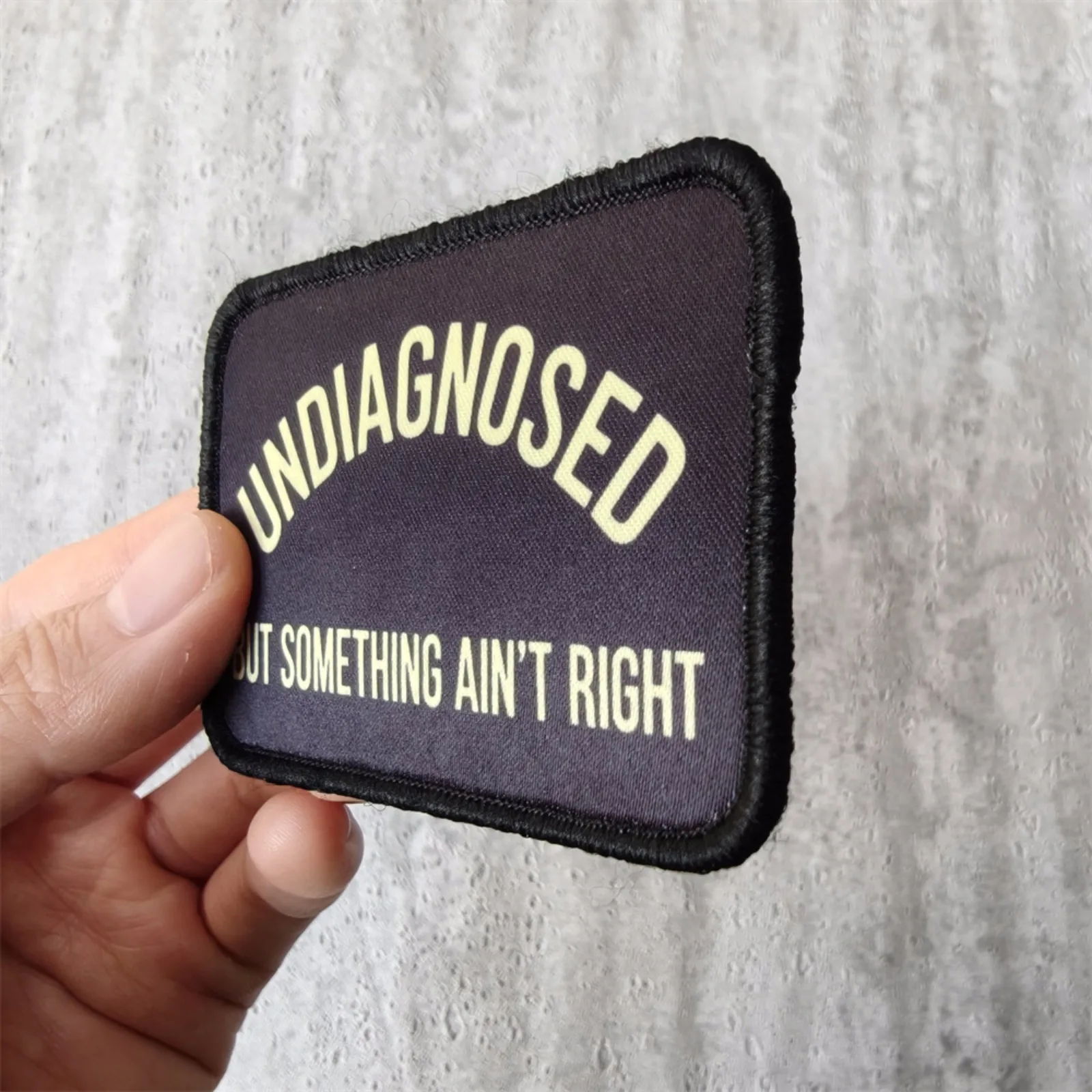 UNDIAGNOSED Parche táctico de moral estampado con velcro - imagen 2