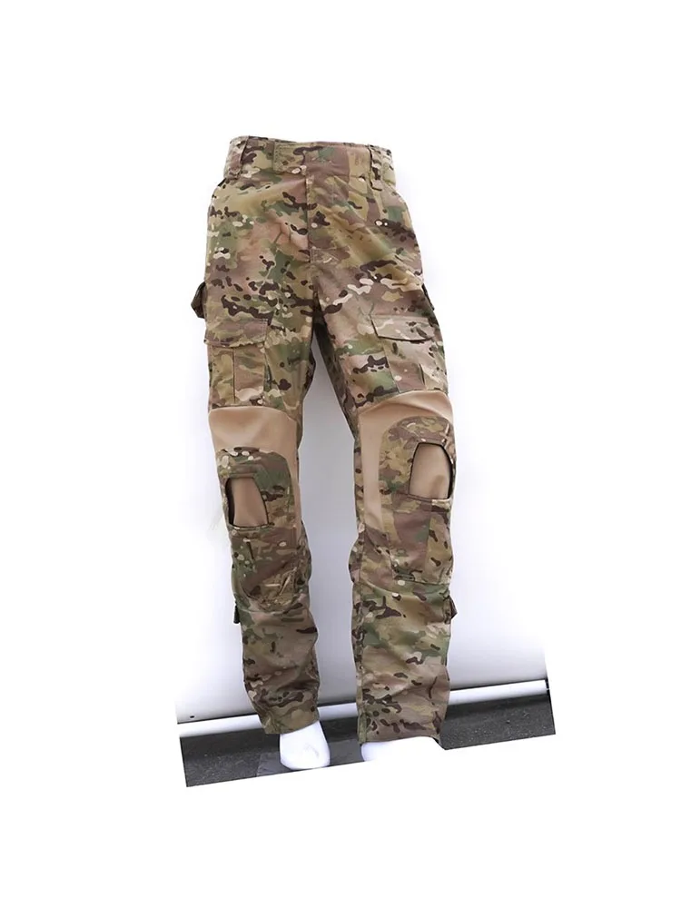Detalle del camuflaje Multicam y el corte