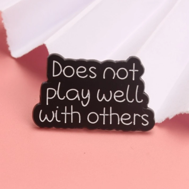 Pin broche de esmalte vintage humor infantil para coleccionistas