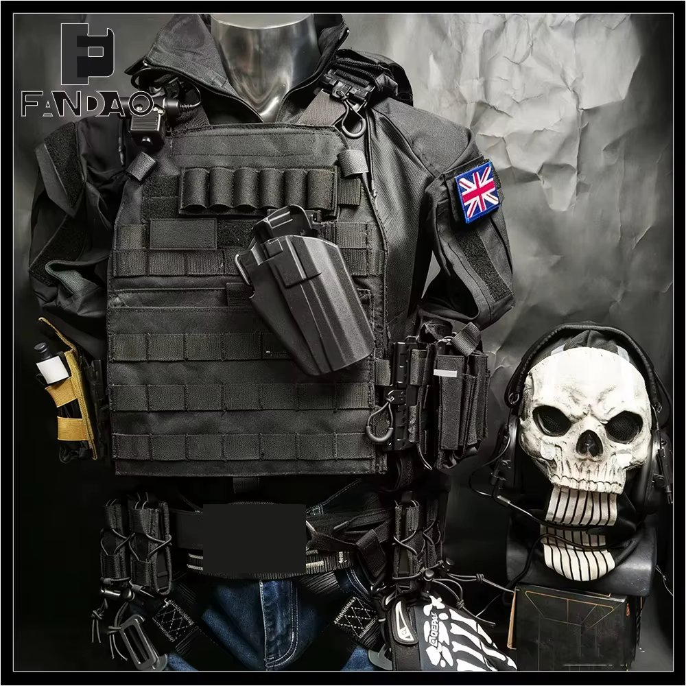 Equipo táctico Airsoft con chaleco, máscara y guantes